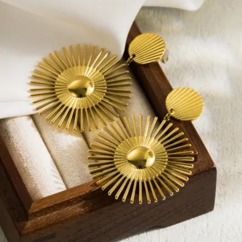 Gold round geometric drop earrings